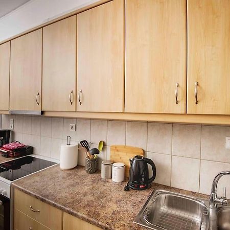 Lovely,Central, Spacious 2-Bedrooms Apartment Pireus Zewnętrze zdjęcie