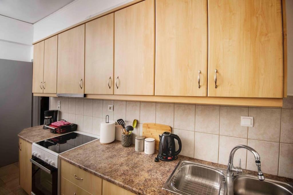 Lovely,Central, Spacious 2-Bedrooms Apartment Pireus Zewnętrze zdjęcie